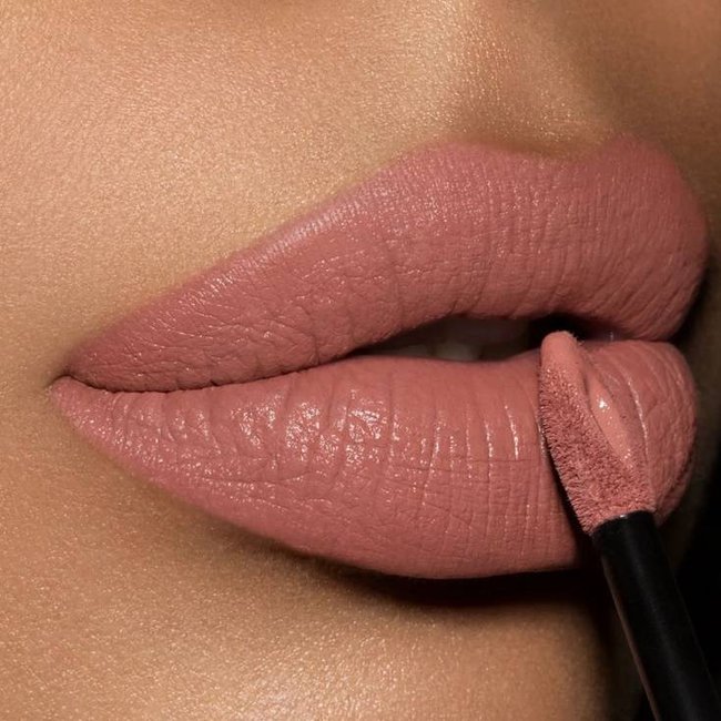 qual batom combina com pele morena