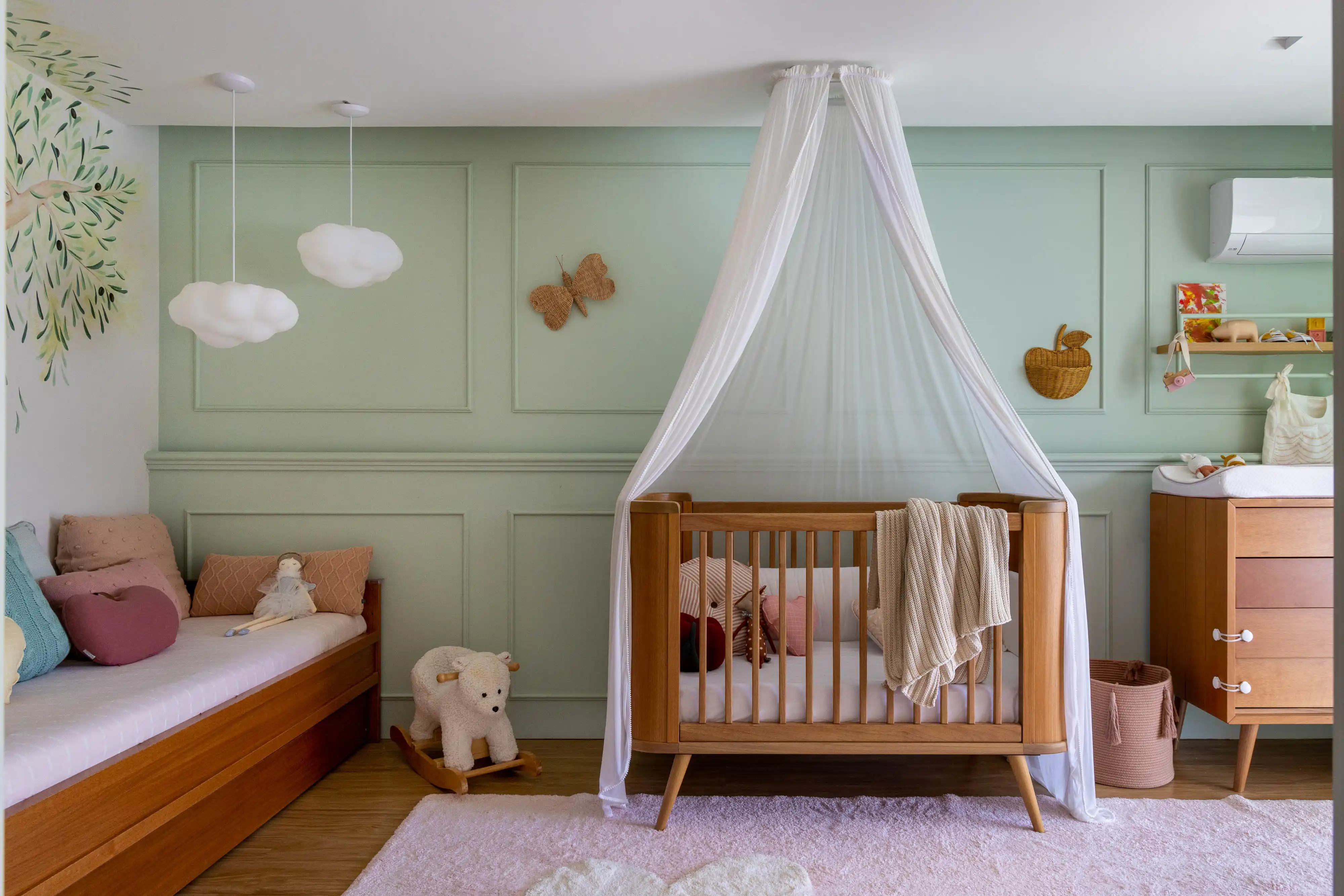 quarto de bebê pequeno