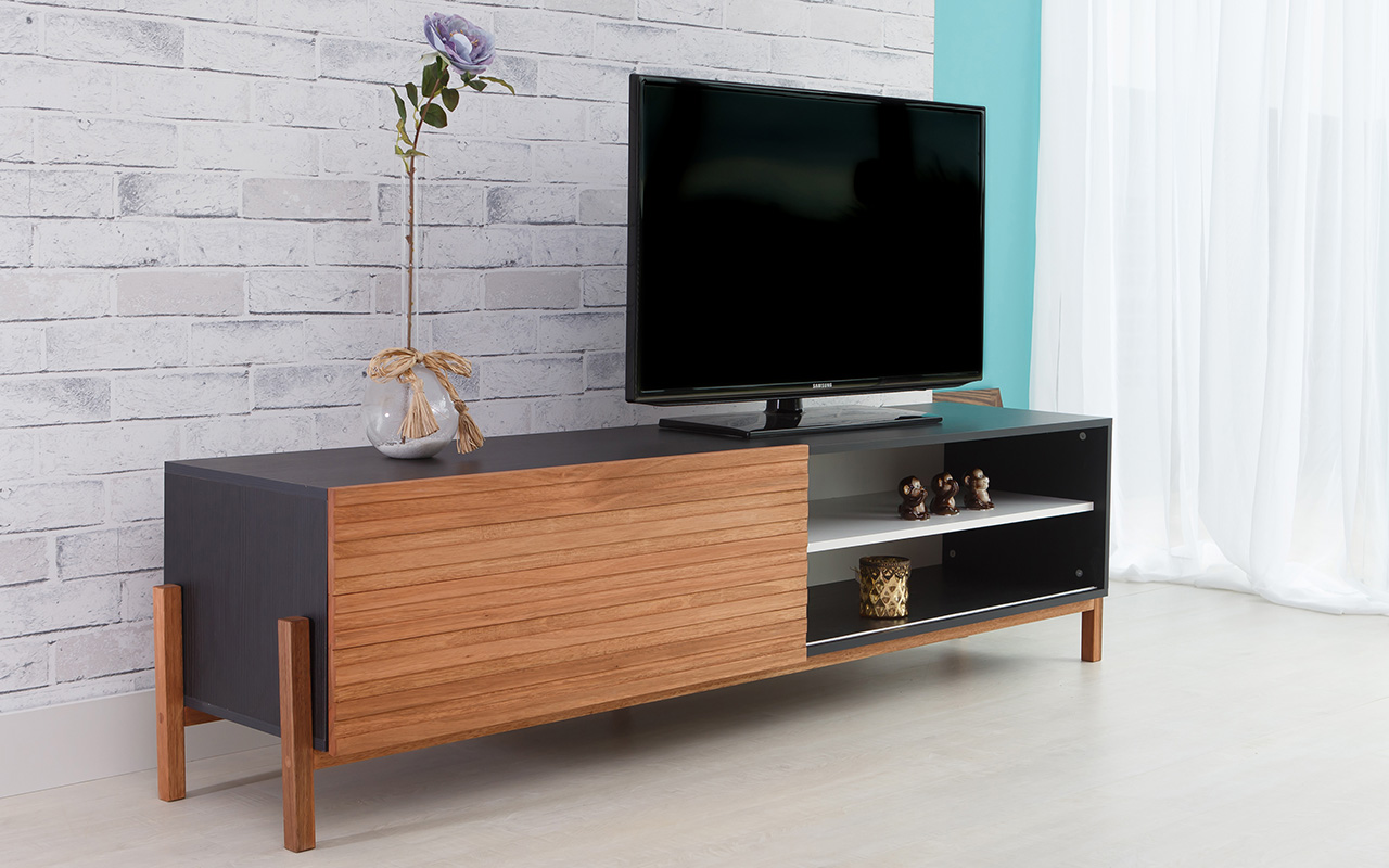 rack com portas de correr