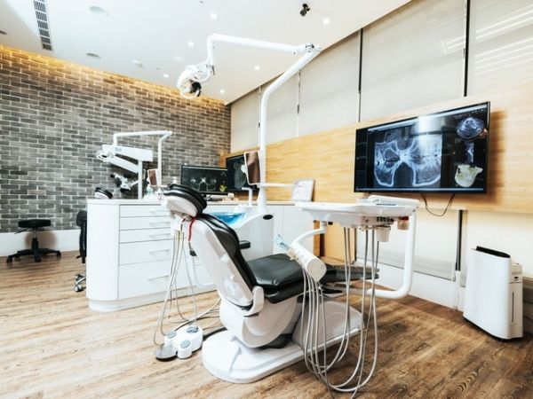 porcelanato ou vinílico hospitalar consultório odontológico