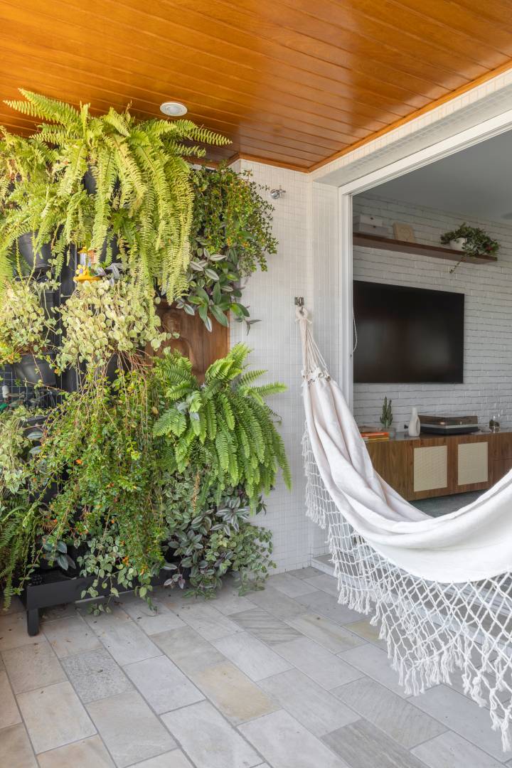 Como Evitar os Erros Mais Comuns na Manutenção do Seu Jardim Vertical