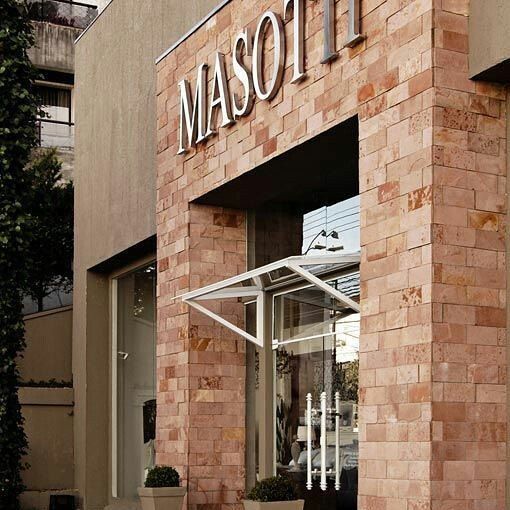 Como Escolher o Revestimento Ideal para a Fachada da Sua Loja: Guia Completo