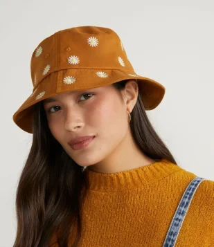 erros comuns ao usar chapéu top hat feminino