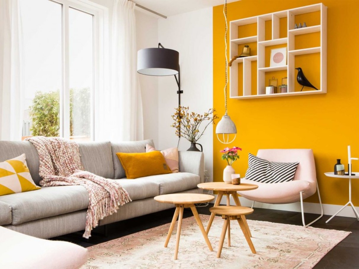 sala de estar amarela