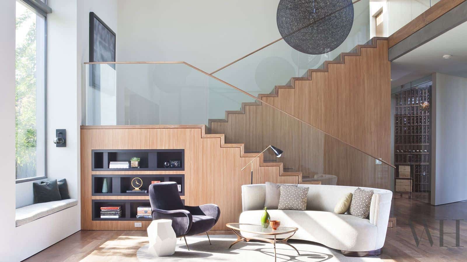 erros comuns decorar sala com escada