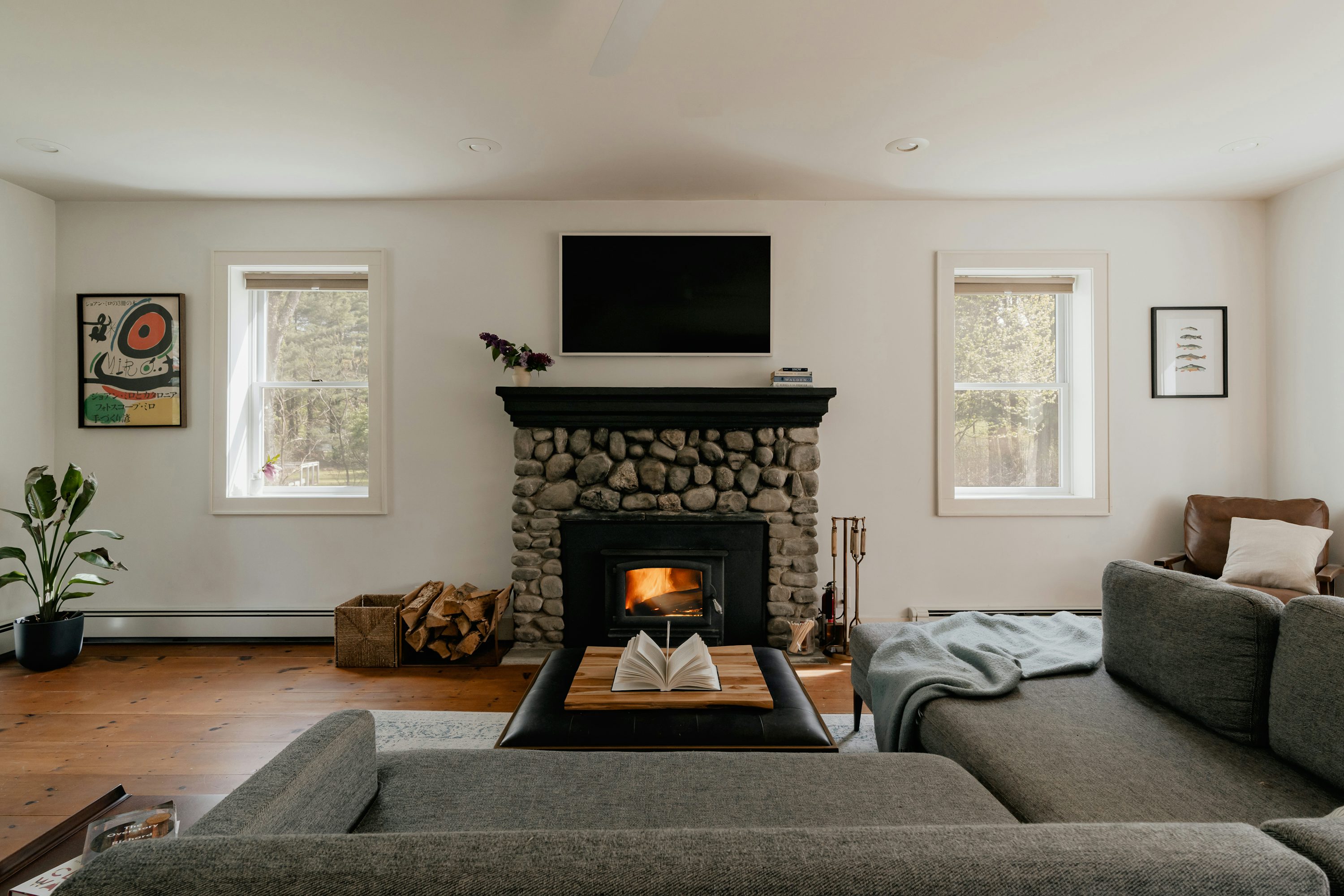 sala de estar com lareira