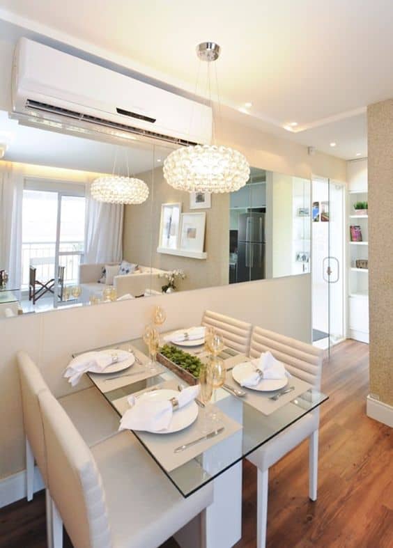 Como Escolher o Espelho Ideal para Ampliar sua Sala de Jantar