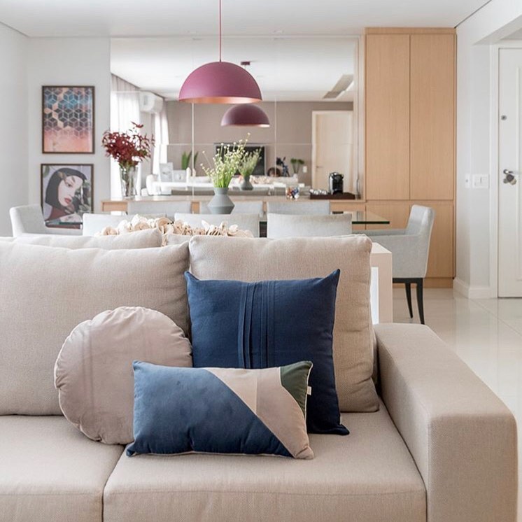 sofa bege combina com que cor