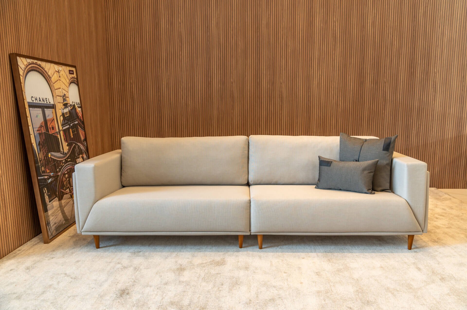 Guia Completo: Como Escolher o Tapete Ideal para Seu Sofá Bege