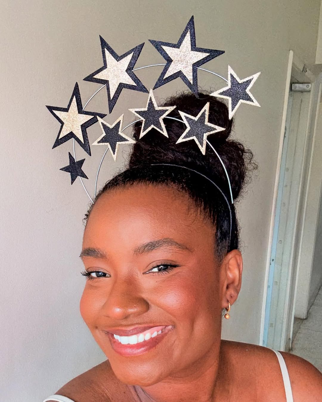 preço médio tiara de luxo bordada à mão