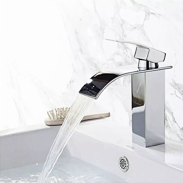 Manutenção e Limpeza de Torneiras Cascata: Dicas para Durabilidade