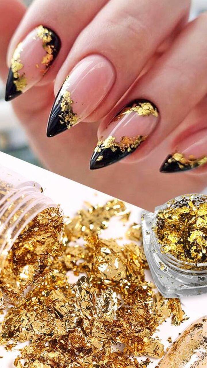 Inspirações de Unhas Pretas e Nude com Detalhes em Ouro