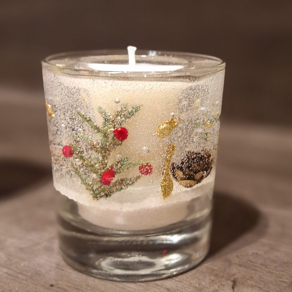 5 ideias de títulos:
1. Guia Completo: Como Escolher o Aroma Ideal de Vela para Cada Ambiente da Sua Casa
2. Velas Aromáticas: Descubra os Benefícios da Aromaterapia e Transforme Seu Lar
3. Cera Vegetal vs. Parafina: Qual a Melhor Escolha para Suas Velas Aromáticas?
4. Dicas Essenciais para uma Experiência Perfeita com Velas Aromáticas
5. Onde Encontrar Velas Aromáticas de Qualidade: Marcas e Lojas Recomendadas