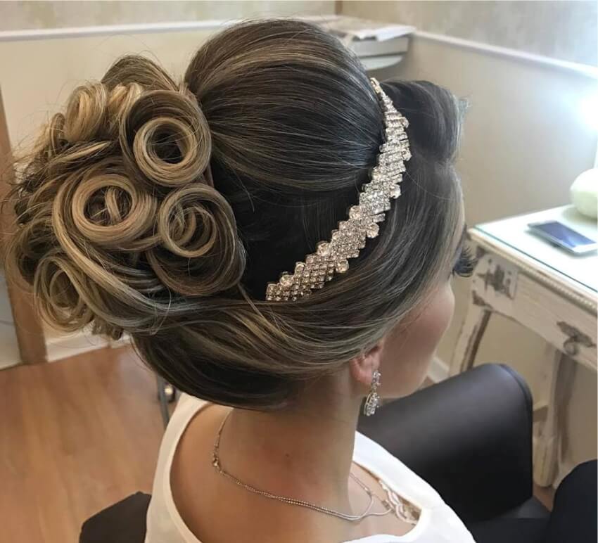 penteados para casamento noiva